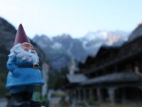 Gnome'elay e-hoo... e-hoo... e-hoo............  (the Alps as seen from Courmayeur, Italy) : From MobileMe